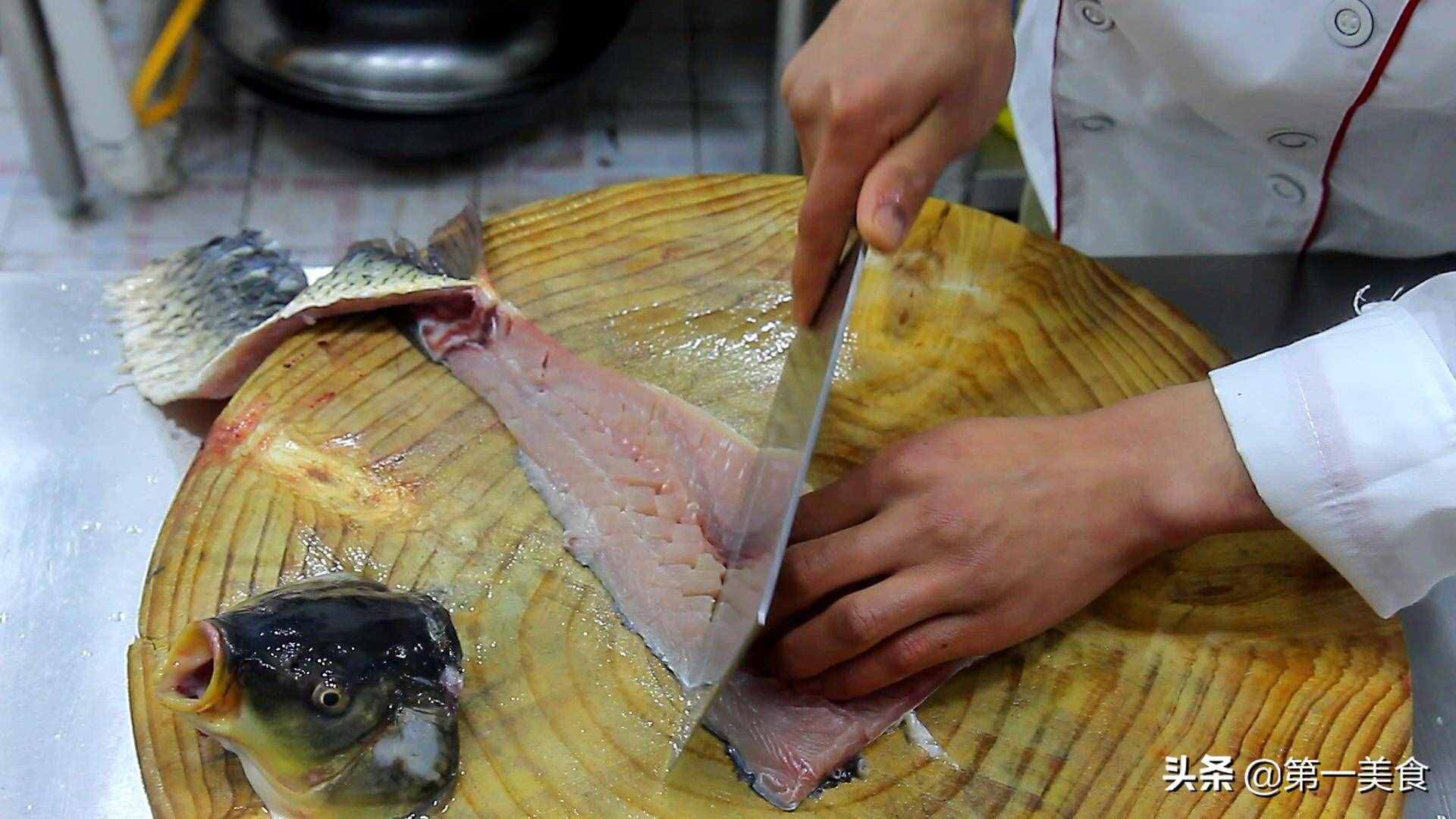 廚師長教你：松鼠魚的正確做法，技巧非常簡單，正宗舌尖上的美食