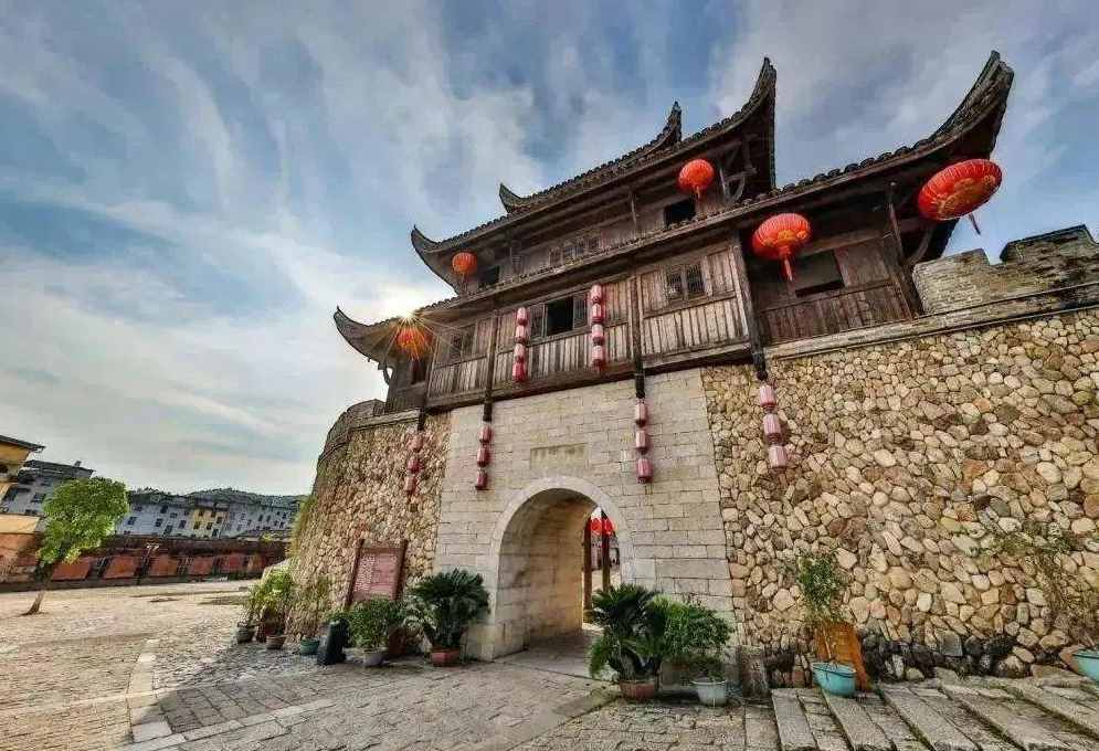 福建一個(gè)千年古鎮(zhèn)，鎮(zhèn)中還有“福建第一街”，美景不輸平遙古城