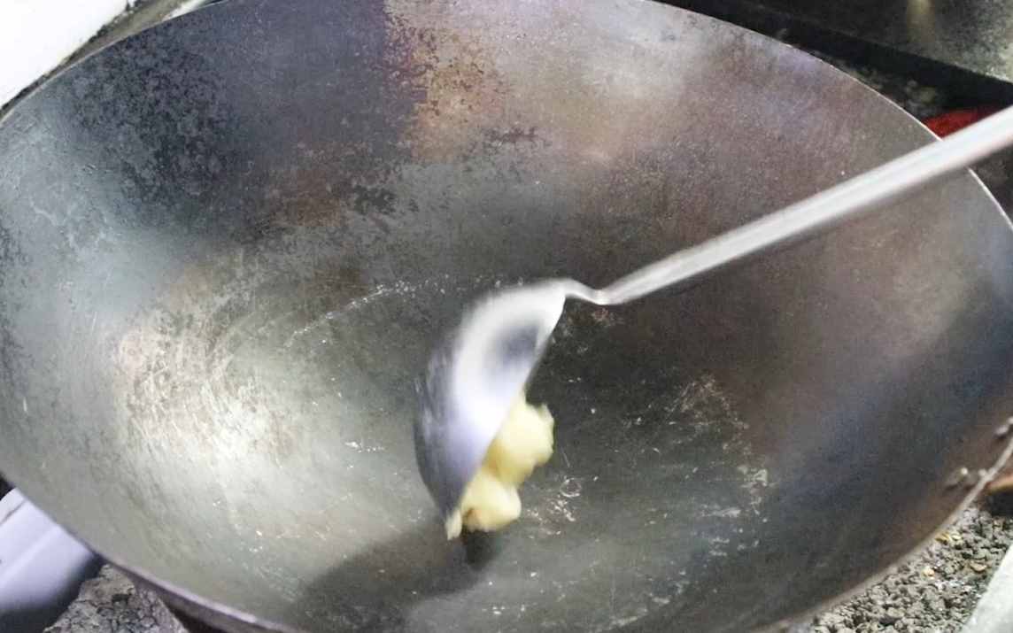 河蚌很多人不會做？教你好吃的家常做法，肉不老也不腥，營養(yǎng)美味