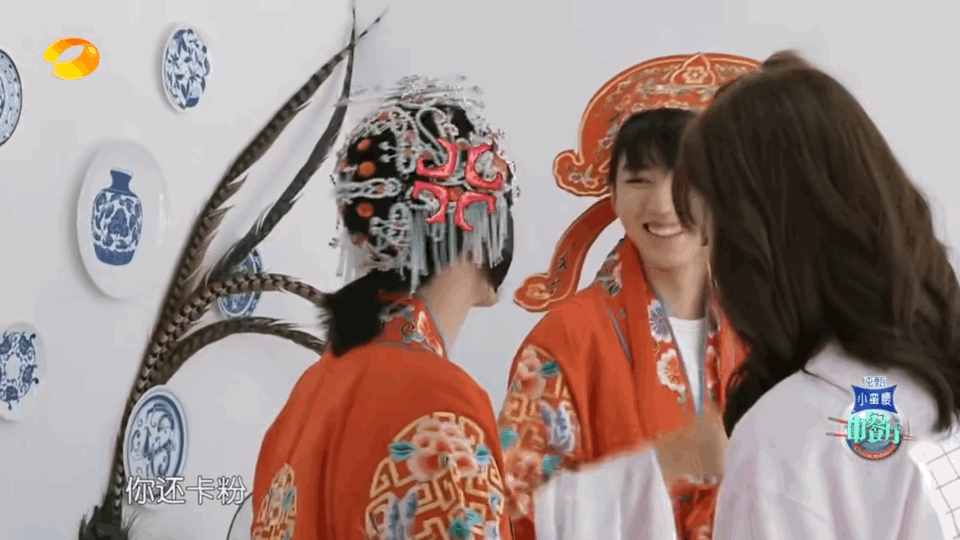 卡粉是什么意思？女神卡粉太可怕看上去老十歲，自救攻略在此