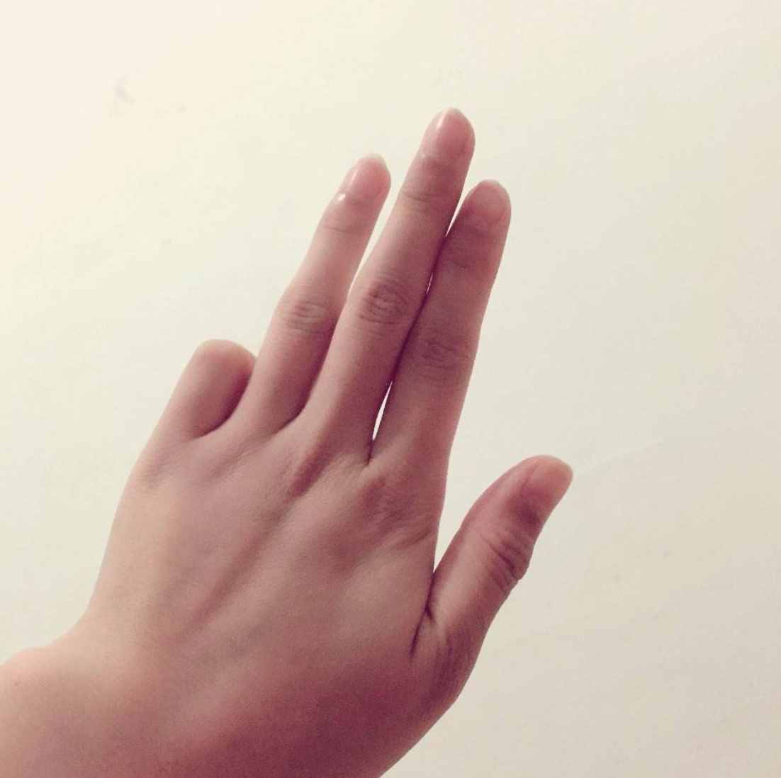 小拇指短代表什么？
