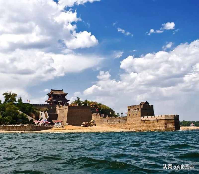 山海關(guān)，吳三桂放清軍入關(guān)的地方