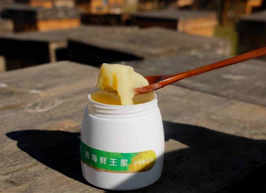 蜂王漿不能和什么同食？蜂王漿跟什么不能一起吃？