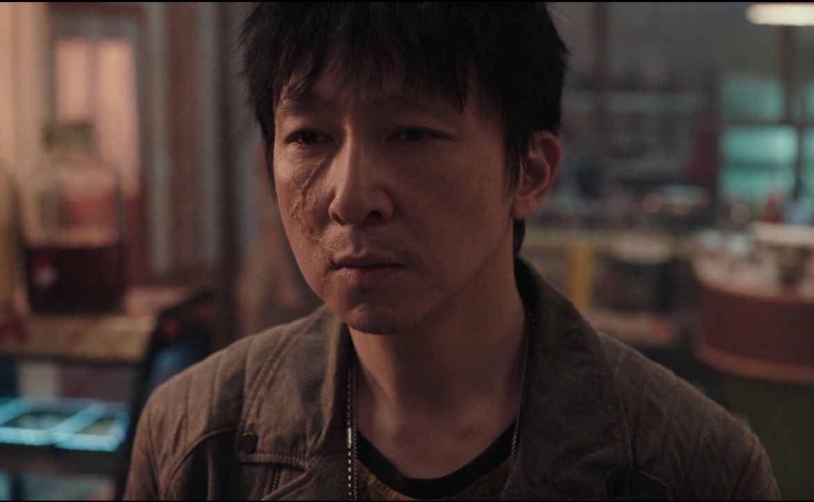 《掃黑風(fēng)暴》最無(wú)厘頭的角色，刀疤臉大江，鄧超班主任出演
