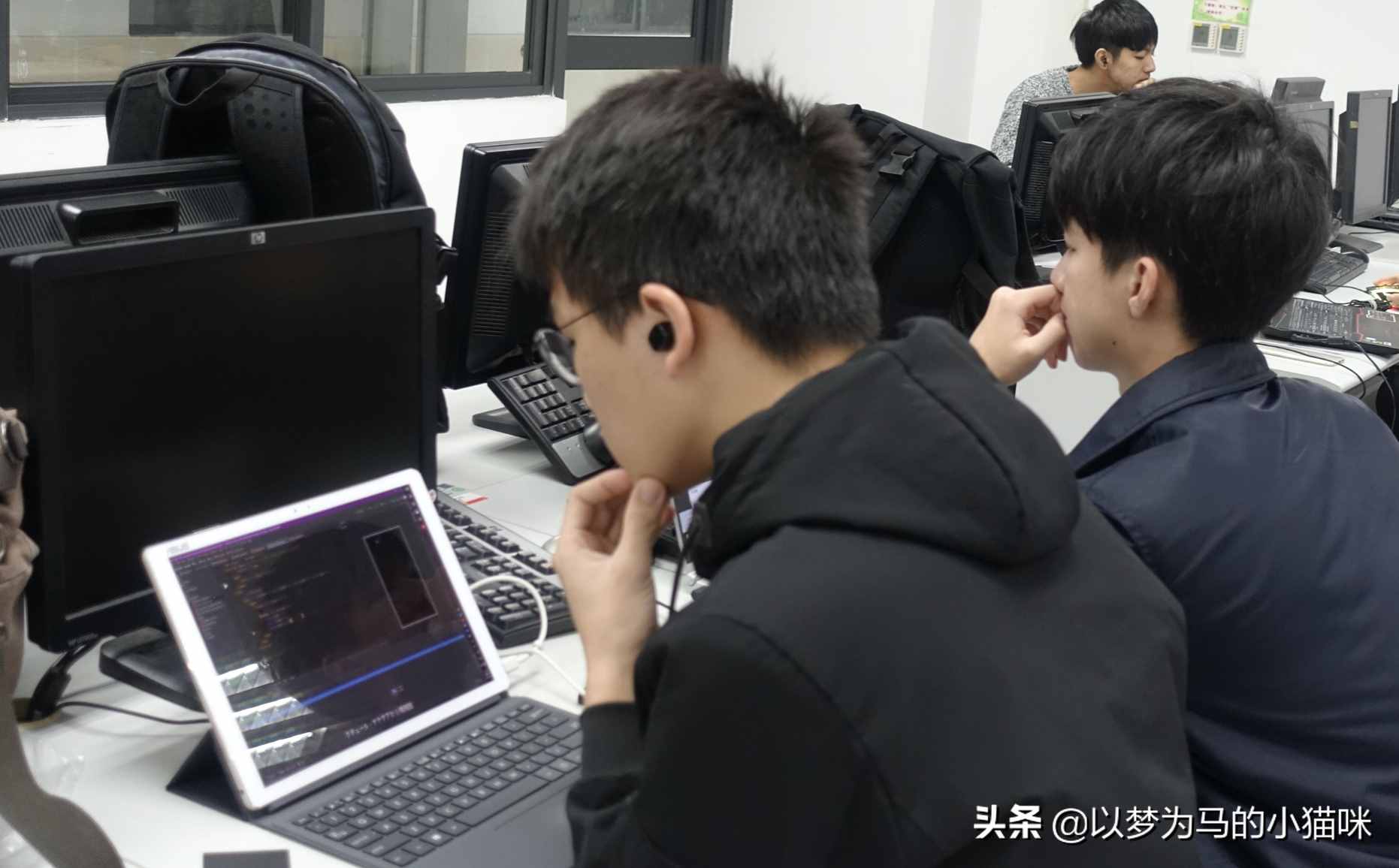 畢業(yè)“收入很高”的10大專業(yè)，想拿高薪可以報(bào)考，發(fā)展前景不錯(cuò)
