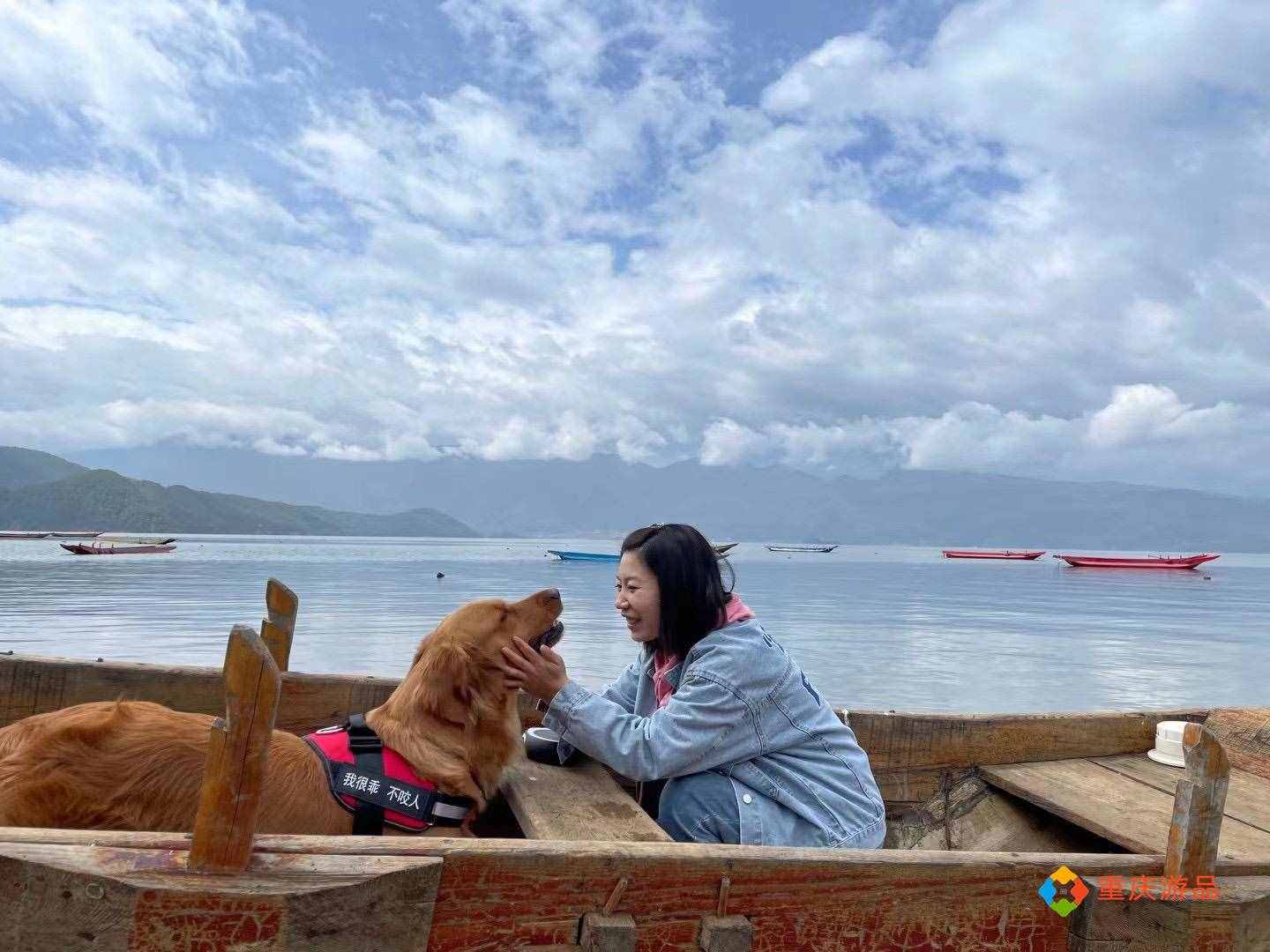 重慶小兩口環(huán)游中國：穿上秋褲游瀘沽湖，200塊入住里格半島