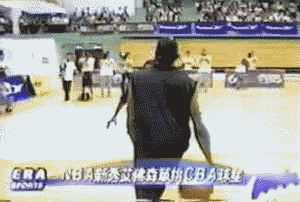 艾弗森妖嬈的單手花式運球，這些街球動作你能做到？