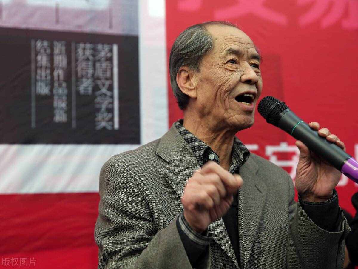 陳忠實獲獎的10部作品，《白鹿原》獲得茅盾文學(xué)獎在內(nèi)的3項大獎