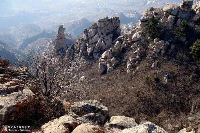 醫(yī)巫閭山：獨(dú)占鰲頭賞群峰競(jìng)秀