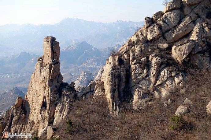 醫(yī)巫閭山：獨(dú)占鰲頭賞群峰競(jìng)秀