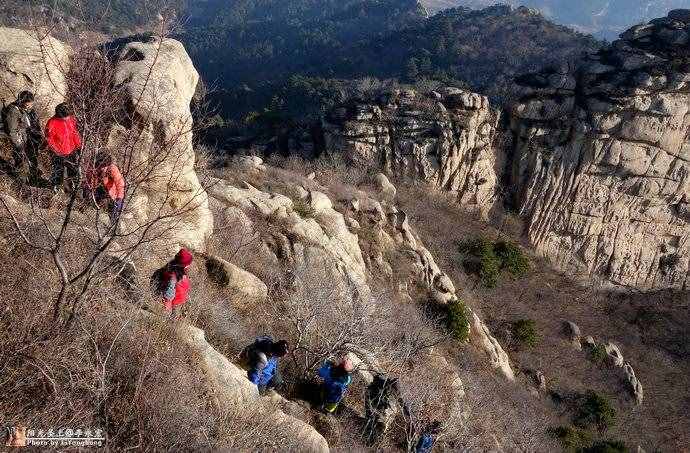 醫(yī)巫閭山：獨(dú)占鰲頭賞群峰競(jìng)秀