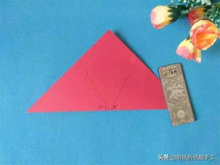 初學(xué)者拿來練手的窗花剪紙教程，分步驟圖解很詳細(xì)