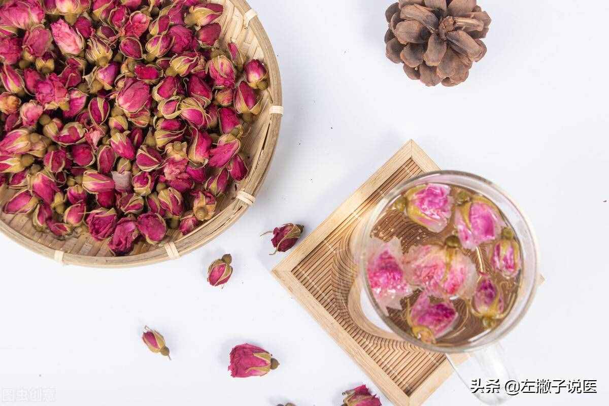 為什么老中醫(yī)建議女人多喝玫瑰花茶？2大好處，讓你受益無窮