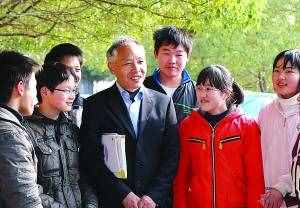 華中師大杰出校友、“大別山師魂”汪金權(quán)紅燭燃盡