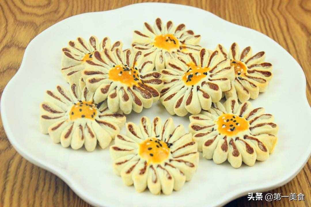 一碗面粉，倆雞蛋，教你在家做高端面點(diǎn)，個(gè)個(gè)酥軟直掉渣