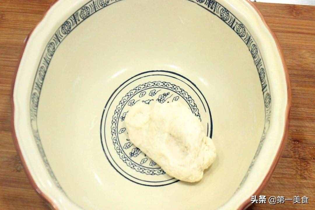 一碗面粉，倆雞蛋，教你在家做高端面點(diǎn)，個(gè)個(gè)酥軟直掉渣