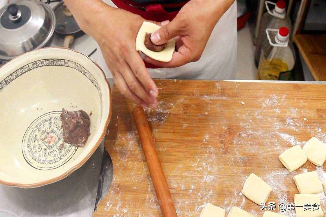 一碗面粉，倆雞蛋，教你在家做高端面點(diǎn)，個(gè)個(gè)酥軟直掉渣