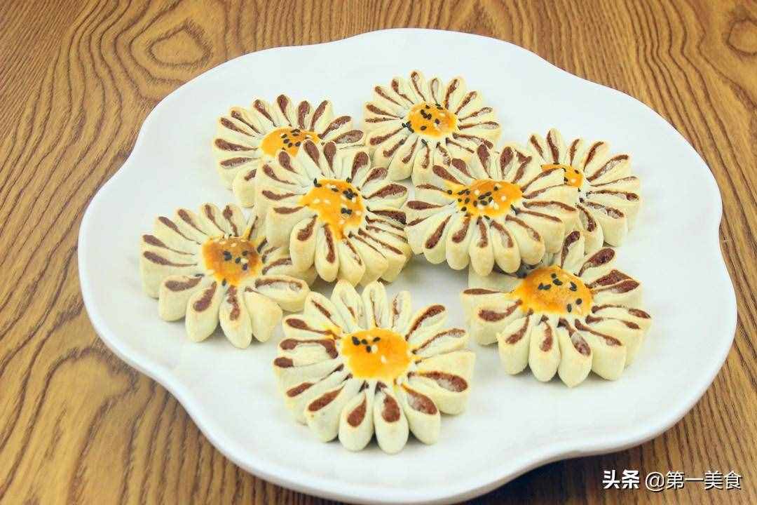 一碗面粉，倆雞蛋，教你在家做高端面點(diǎn)，個(gè)個(gè)酥軟直掉渣
