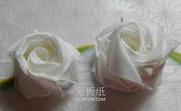 怎么用餐巾紙簡單做玫瑰花的方法圖解- www.aizhezhi.com