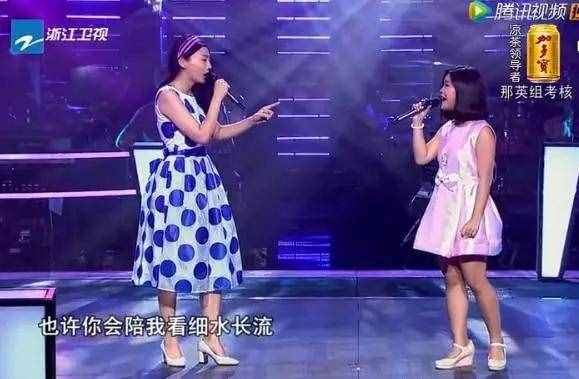 跟著好聲音學員來學習怎么化舞臺妝！