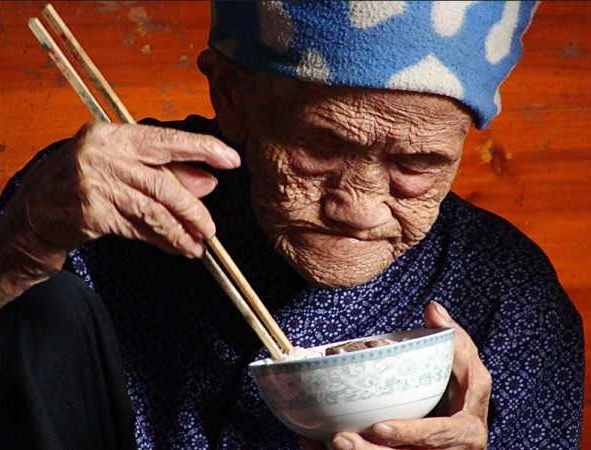 廣西128歲老人羅美珍，橫跨3個(gè)世紀(jì)61歲生子，卻不被吉尼斯認(rèn)可？