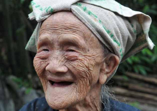 廣西128歲老人羅美珍，橫跨3個(gè)世紀(jì)61歲生子，卻不被吉尼斯認(rèn)可？