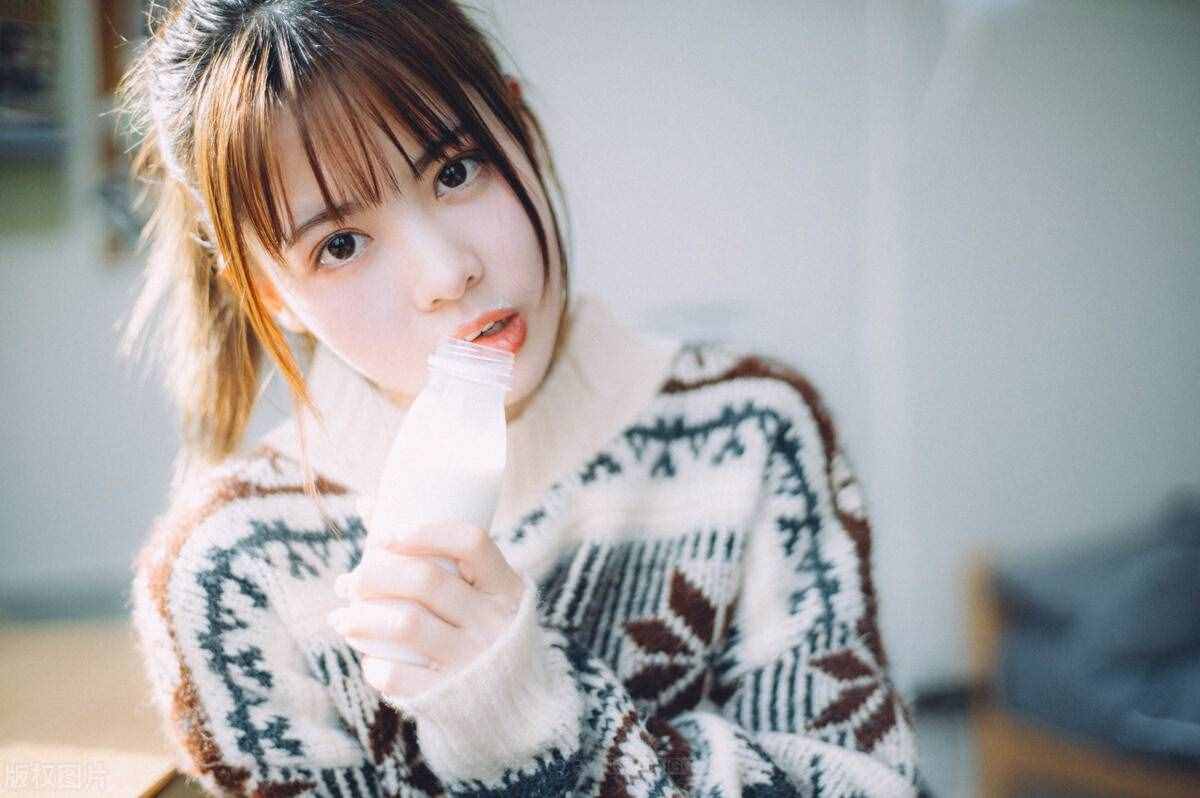 女性體內(nèi)雌激素“旺”，身體會(huì)給出幾種表現(xiàn)，看看自己有沒(méi)有