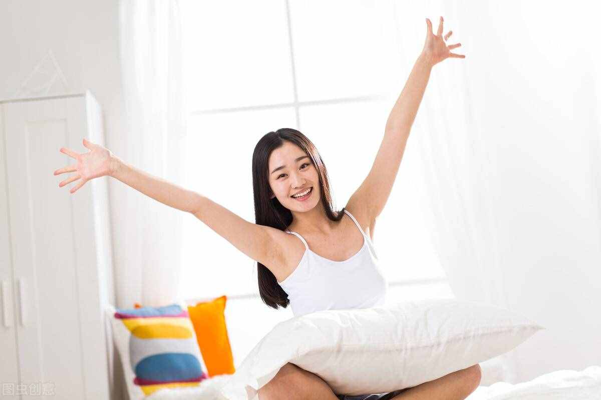 女性體內(nèi)雌激素“旺”，身體會(huì)給出幾種表現(xiàn)，看看自己有沒(méi)有