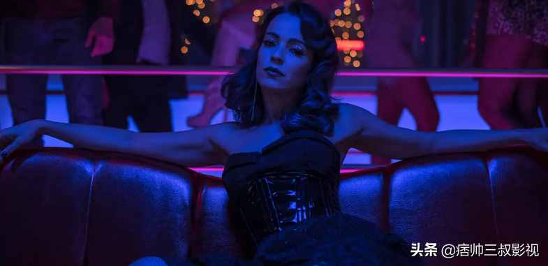 Netflix的HBO風(fēng)格新劇，三個(gè)女孩的末路狂花