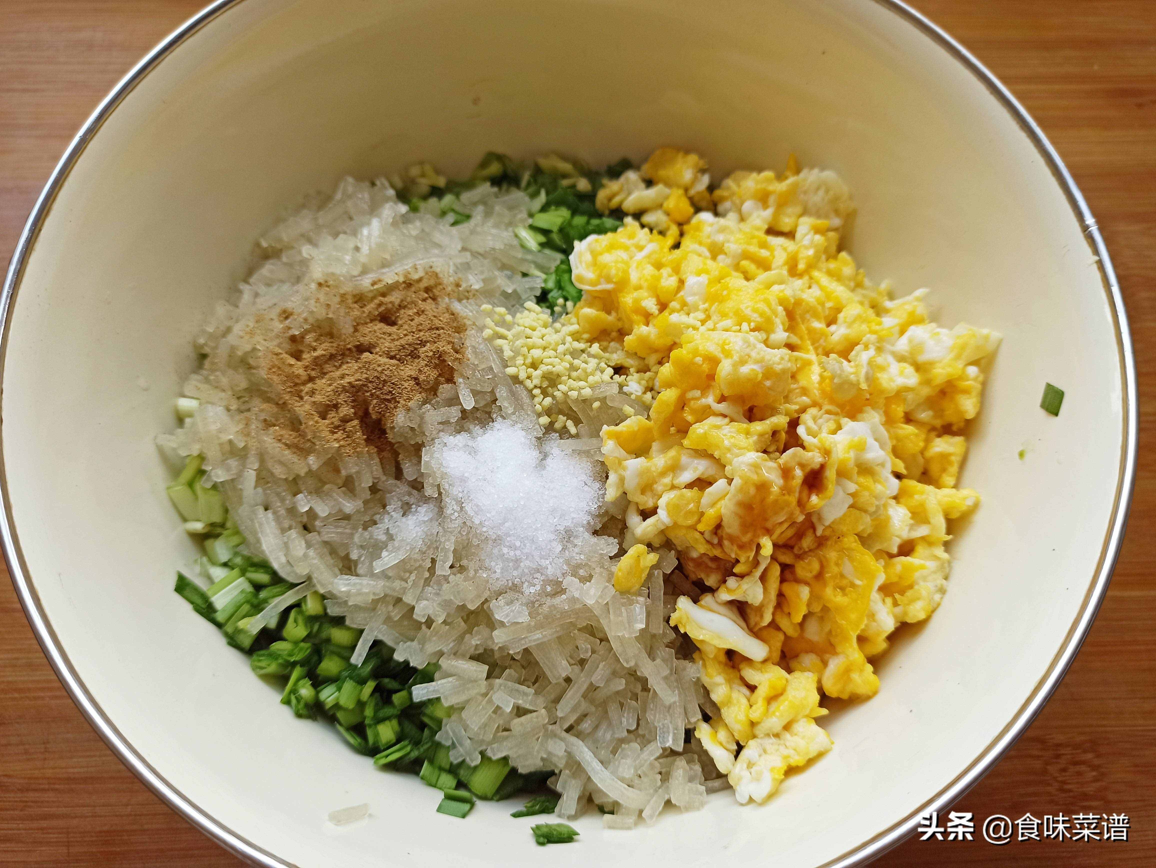 頭伏到吃餃子，教你5種素餡餃子的調(diào)法，鮮嫩營養(yǎng)多汁，好吃入味