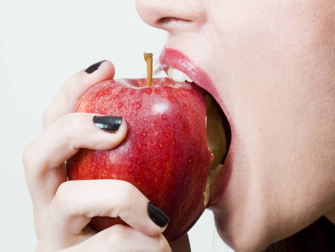 一天一蘋果，醫(yī)生遠(yuǎn)離我！那蘋果怎么吃最好，你知道嗎？
