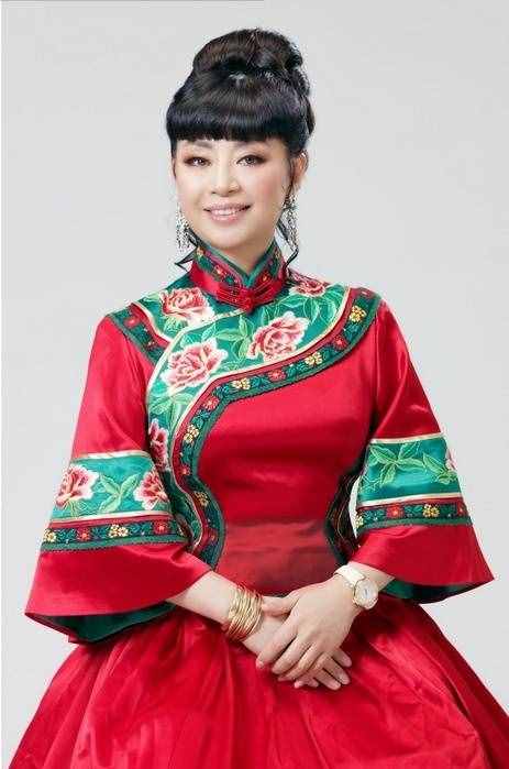 殷秀梅被譽(yù)為美聲皇后，與程志結(jié)婚當(dāng)天就后悔，為何65歲還無子