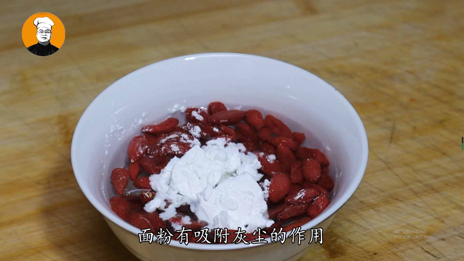 熬小米粥時，直接用水煮就錯了，教你3個小技巧，香濃黏稠米油厚