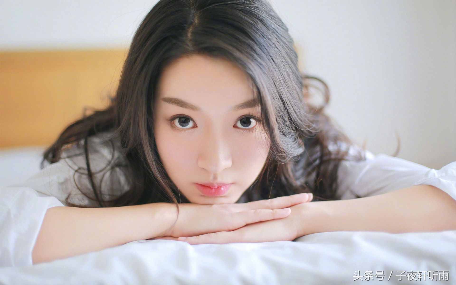 上聯(lián)：“長江后浪推前浪”，下聯(lián)怎么對？