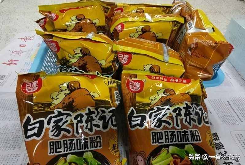 網(wǎng)友評(píng)選的最“難吃”的5種方便面，康師傅占2個(gè)！你吃過嗎？
