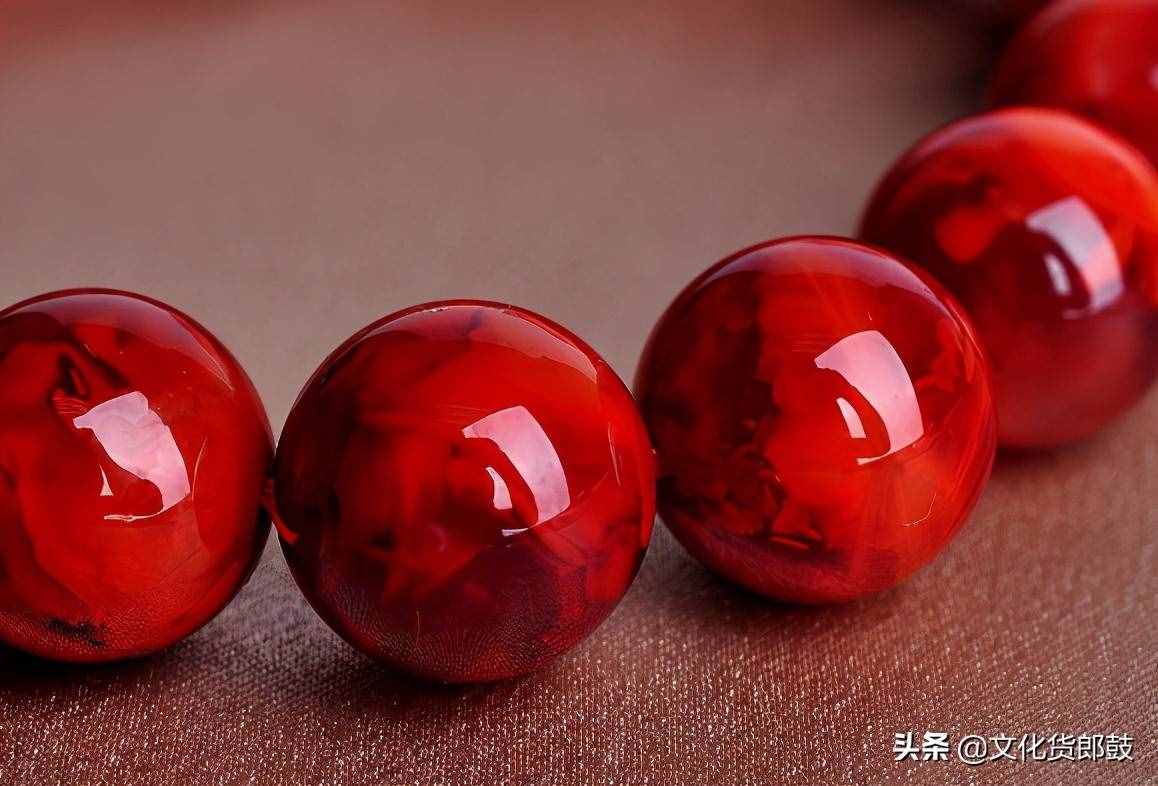 文玩圈中的“赤玉”——南紅瑪瑙你會(huì)玩嗎？