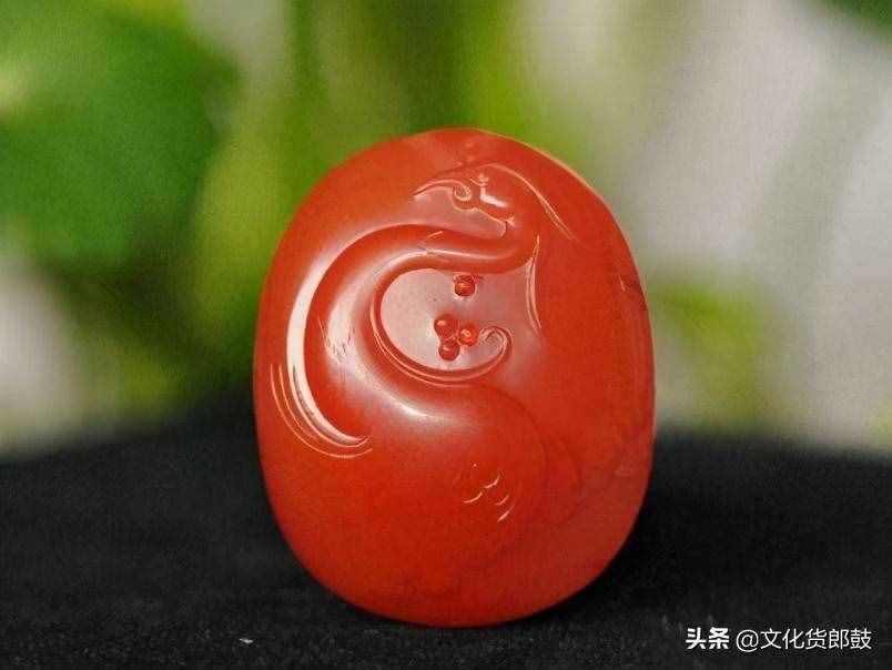 文玩圈中的“赤玉”——南紅瑪瑙你會(huì)玩嗎？