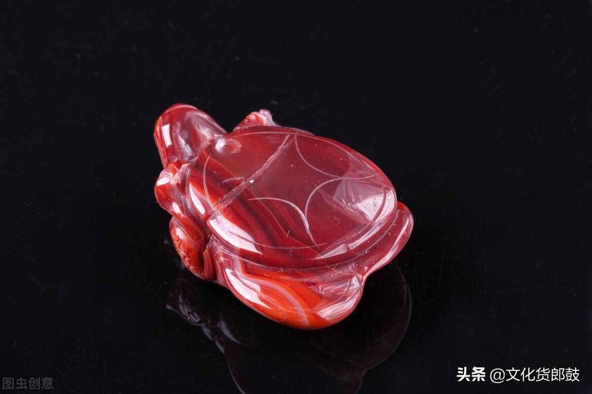 文玩圈中的“赤玉”——南紅瑪瑙你會(huì)玩嗎？