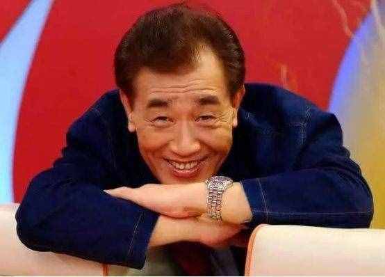 76歲男星患病暴瘦！獨(dú)寵小33歲嬌妻22年，自曝已為她買好房子