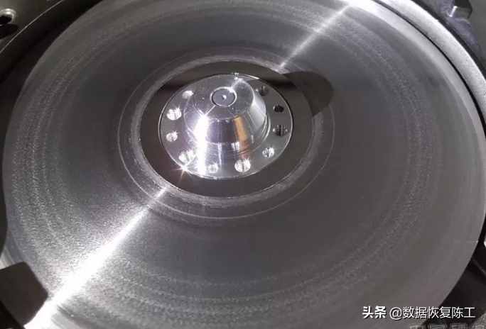 硬盤或移動硬盤認不到時，應該怎樣進行故障的檢測才正確