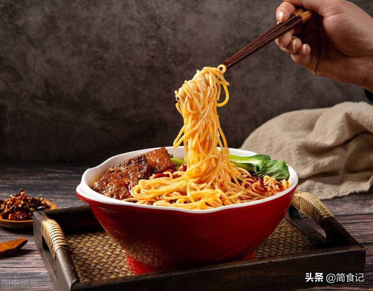 中國公認(rèn)最好吃的6種早餐，很多人吃過，最后一種令人無法拒絕