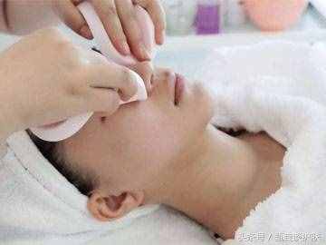 “毛孔粗大”的真正原因，您可能想不到？