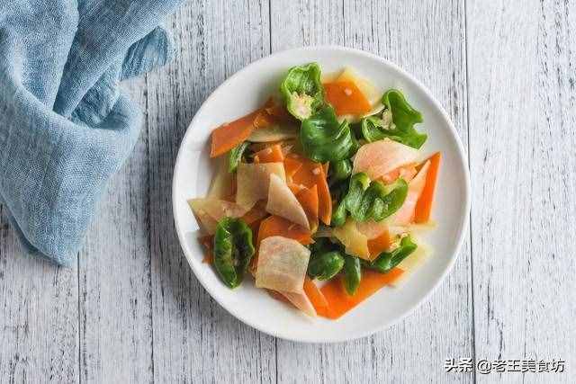 白蘿卜別在燉著吃啦，這5種做法給你不同的味道，脆爽香辣又下飯