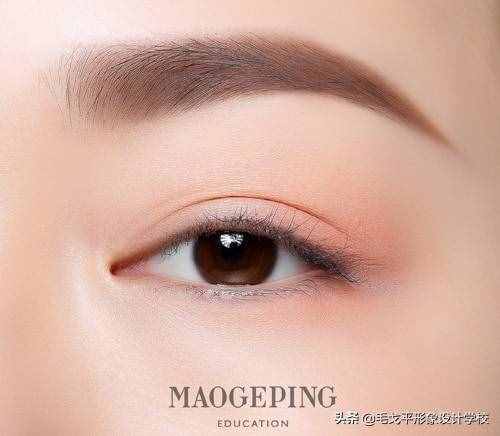 眼睛這樣妝，魅力多的不止一點(diǎn)點(diǎn)