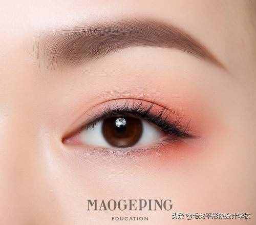 眼睛這樣妝，魅力多的不止一點(diǎn)點(diǎn)