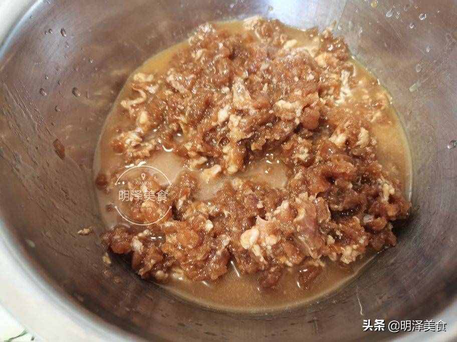 蒲公英即是中藥又是野菜，生吃做餡都可以，包餃子吃太香了