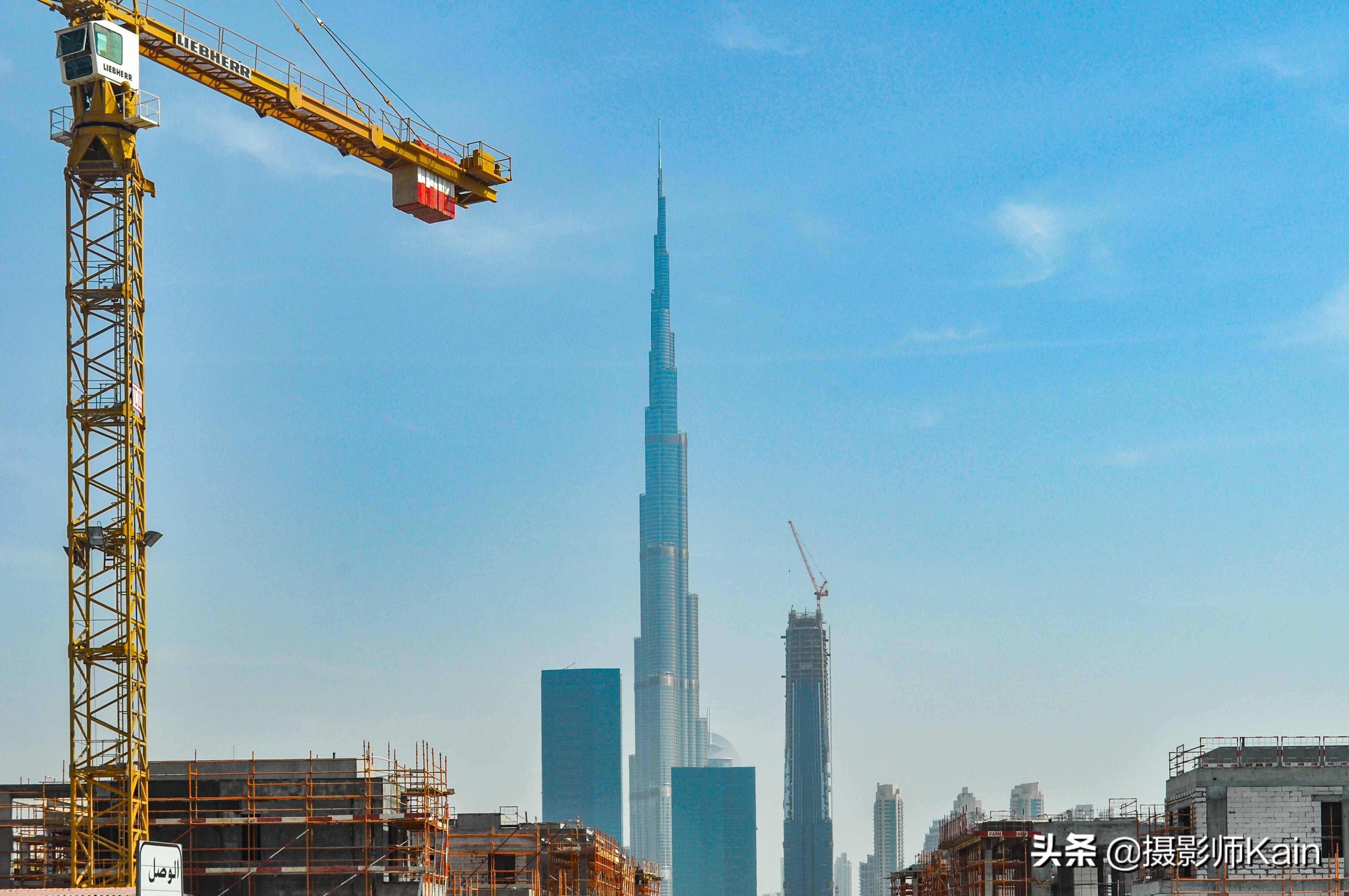 世界第一高建筑，位于中東的沙漠中，建成十年仍未被超越