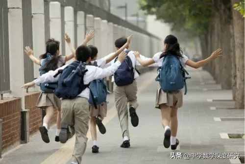 熄滅一盞燈，亮起一盞燈，漫談管理學生的藝術