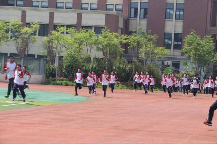 心中有安全，才是真安全！李滄區(qū)實驗初中進行校園安全教育