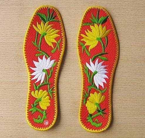 25款鞋墊刺繡花樣圖紙，踩在腳下的藝術，收藏起來！